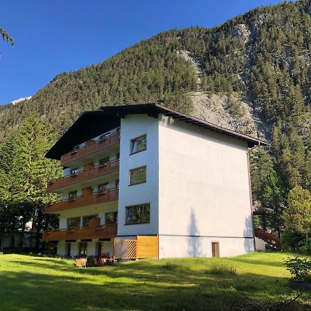 Karwendel-Lodge Scharnitz Exterior foto