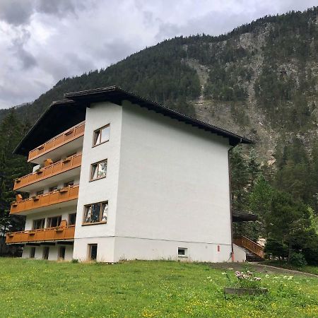 Karwendel-Lodge Scharnitz Exterior foto