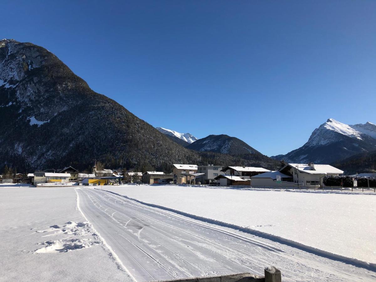 Karwendel-Lodge Scharnitz Exterior foto